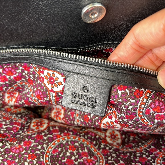 Gucci top handle clutch black mirror finish silver hardware, like new - Picture 11 of 12
